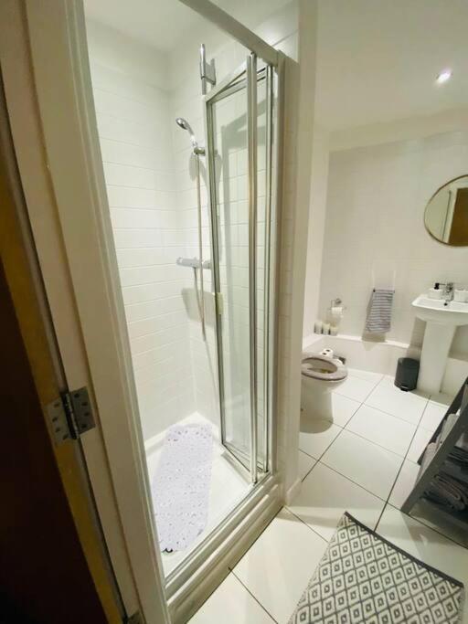 Liverpool City Centre Modern Apartment Fits 6 People Екстер'єр фото