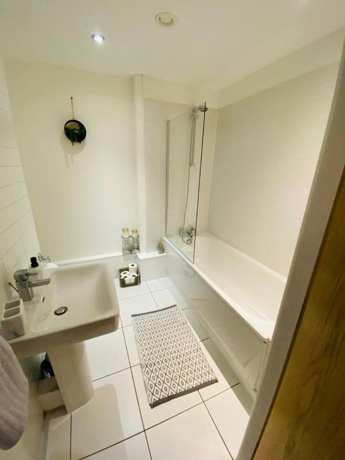 Liverpool City Centre Modern Apartment Fits 6 People Екстер'єр фото